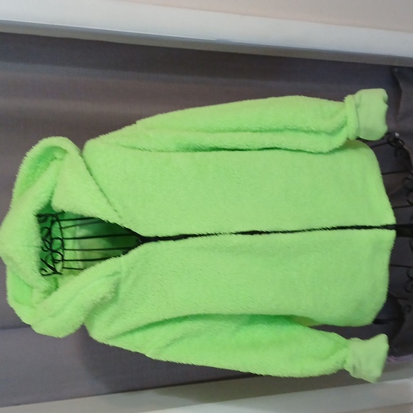 Bright green reversible sherpa coat by Pink - Picture 3 of 5